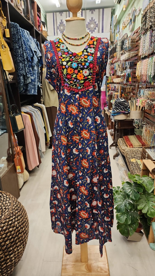 Emb long dress