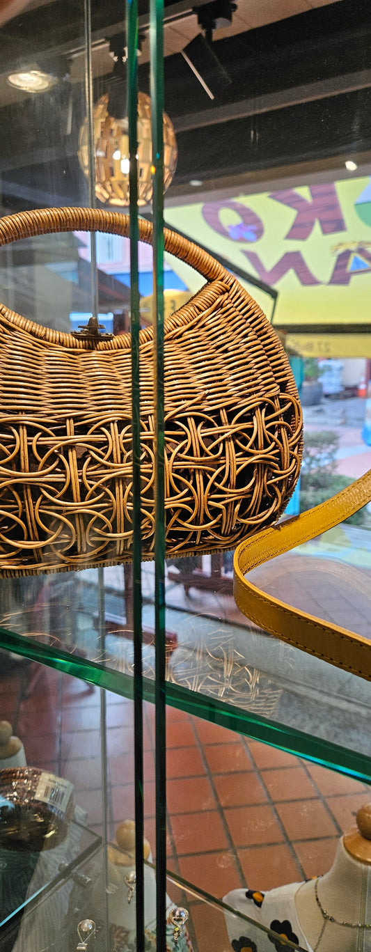 Rattan handbag